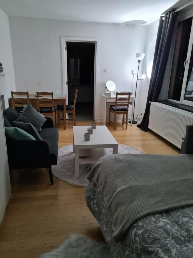 Cosy 1 & 2 Parking Et Wifi Gratuits Apartamento Charleroi Quarto foto